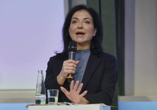 Reiche will bei Wasserstoff zunächst auf Gas setzen