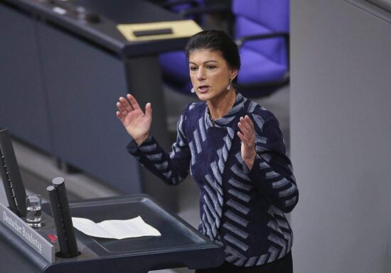 Wagenknecht: Pläne bei Sozialbeiträgen für Reiche "halbherzig"