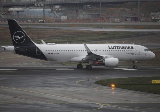 Lufthansa warnt vor weiteren Streckenstreichungen
