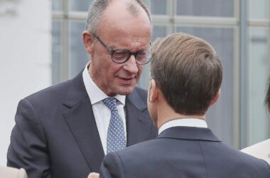 Bundesregierung zweifelt nicht an Stabilität in Frankreich