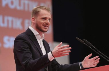 SPD will "Schutzschirm für Arbeitsplätze" in der Industrie