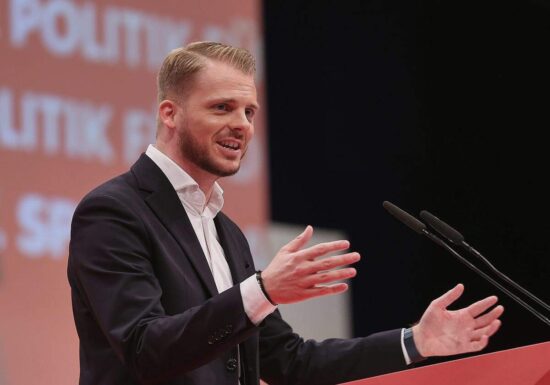 SPD will "Schutzschirm für Arbeitsplätze" in der Industrie