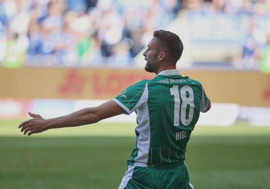 2. Bundesliga: Elversberg schlägt Fürth deutlich - Platz 1