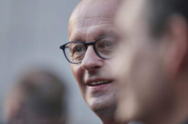 Insa: Union verkürzt Abstand zur AfD leicht