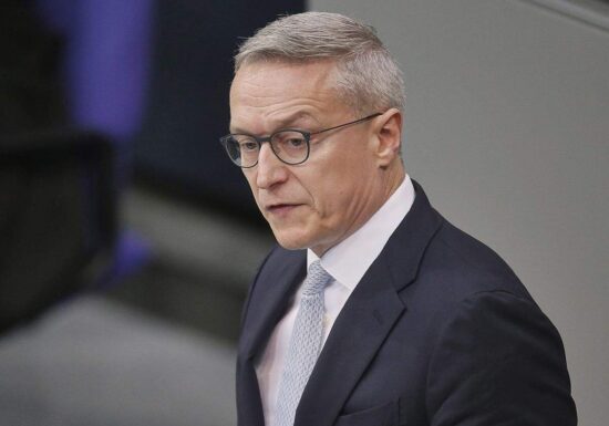 Wildberger nennt Zeitplan für elektronische Fahrzeugzulassung