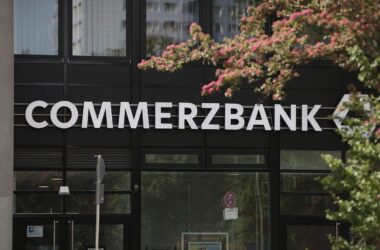 Commerzbank kommt bei Stellenabbau gut voran