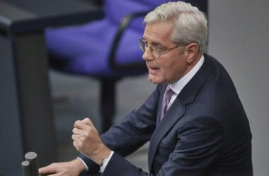 Röttgen drängt auf Reduzierung von Abhängigkeiten von China