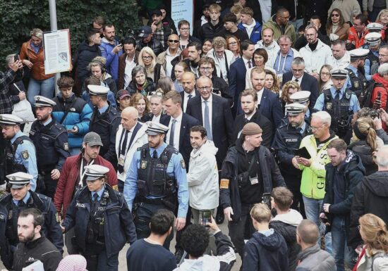 Geld gespart: Einheitsfeier hat 5,5 Millionen Euro gekostet