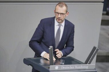 Röwekamp will Entscheidung über Wehrpflicht spätestens Mitte 2027
