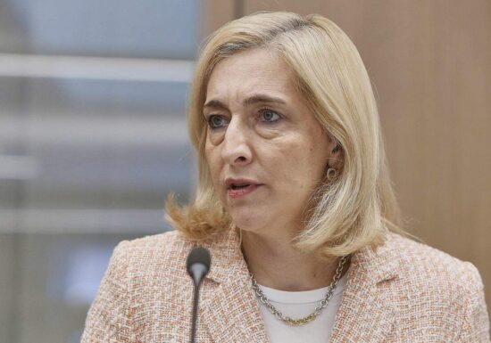 Warken: GKV-Sparpaket hat keine "direkten Auswirkungen" auf Bürger
