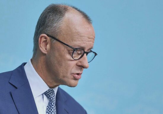 Merz will mit Erdogan über Rückführungen sprechen
