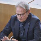 Thüringer Innenminister hält Verdacht gegen AfD aufrecht