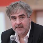 Deniz Yücel fordert klare Worte von Merz in der Türkei