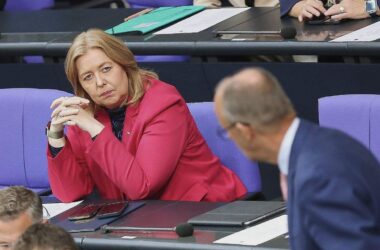 Kabinett beschließt am Mittwoch höhere Beiträge für Gutverdiener