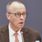 Linken-Chefin: Kanzler und Minister sollten Gehaltserhöhung spenden