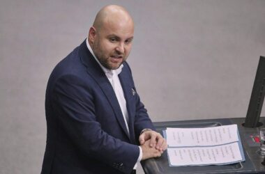 Geplante Russland-Reise von AfD-Politiker stößt auf Kritik