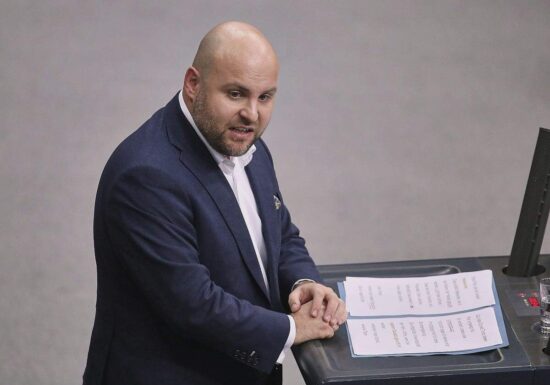 Geplante Russland-Reise von AfD-Politiker stößt auf Kritik