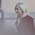 Warken verspricht stabilen Pflegebeitrag