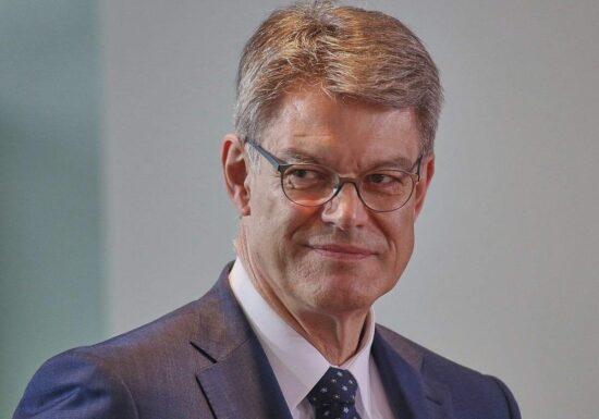 Schnieder will Verkehrsminister bleiben