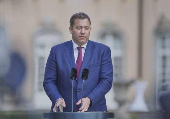 Finanzminister kündigt "Marathon der Reformen" an