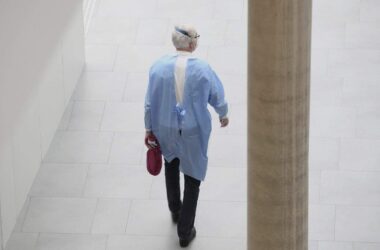 Ärztepräsident für Aufnahme selbstständiger Mediziner in Aktivrente