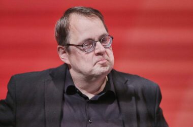 Linksfraktionschef fordert offenen Umgang mit Belastung in Politik