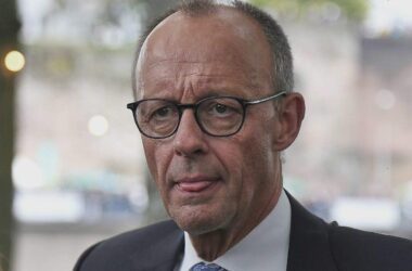 Gehälter von Bundespräsident, Kanzler und Ministern steigen