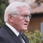Steinmeier fordert aktiven Einsatz gegen Extremismus in Schulen