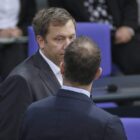 Spahn kritisiert Klingbeil für öffentliche Debatte über Steuerpläne