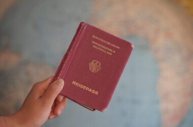 Bundestag verlangsamt Einbürgerung gut integrierter Zuwanderer