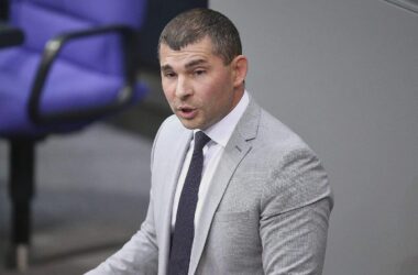 Bundestag hebt Immunität von AfD-Politiker Scheirich auf