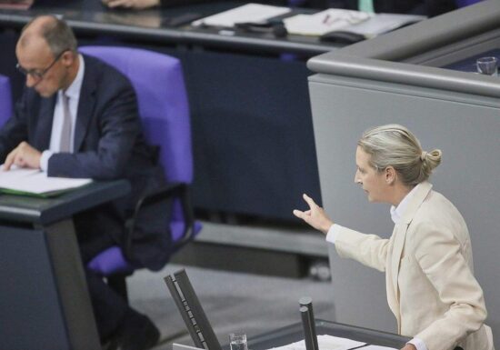 Insa: Union zieht in Wählergunst wieder mit AfD gleich