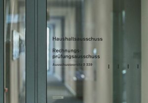 Haushaltsausschuss: Regierung will mehr Geld für Raumfahrt