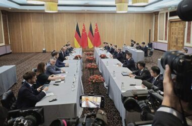 Merz trifft chinesischen Ministerpräsidenten beim G20-Gipfel