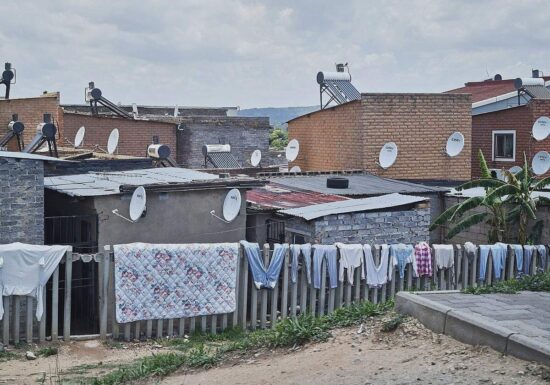 DRK: "Regierung setzt den Rotstift bei notleidenden Menschen an"