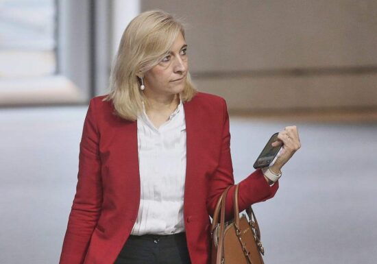 Gesundheitsministerin gegen "Basistarif" für Krankenkassen