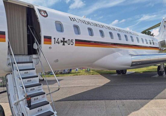 Agrarminister Rainer muss USA-Flug abbrechen - Technische Probleme