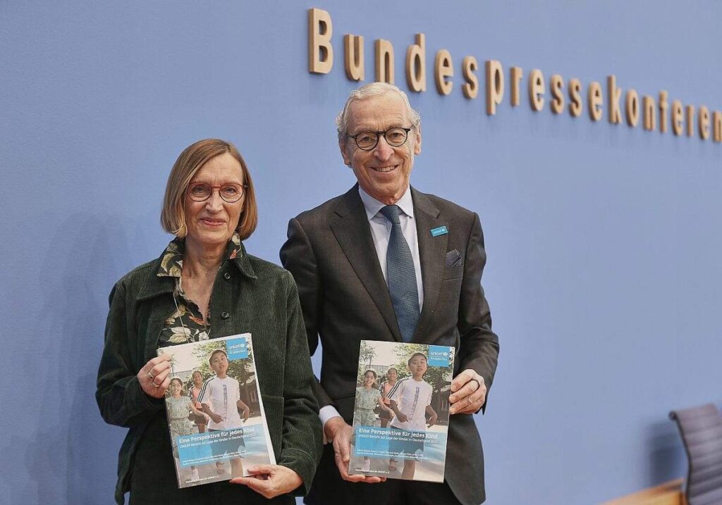 Unicef-Bericht: Kinder aus armen Familien bleiben abgehängt