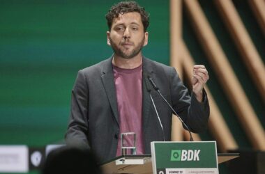 Grünen-Chef Banaszak fordert sozial gerechteren Klimaschutz