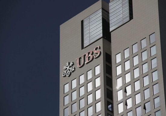 UBS gibt Pensionsverpflichtungen in Deutschland ab