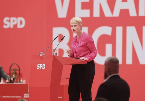 Schwesig will neuen Fokus der SPD auf Arbeit und Bildung
