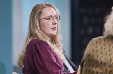 Dröge gegen verpflichtendes Gesellschaftsjahr