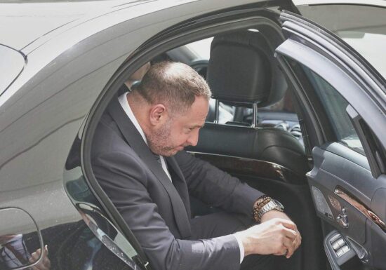 Selenskyj-Berater tritt nach Korruptionsrazzia zurück