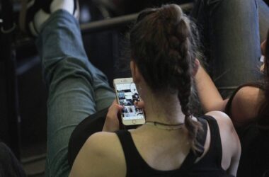 Mehr Internetnutzer stoßen im Netz auf "Hatespeech"