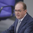 Dobrindt erwartet Hinwendung der AfD-Jugend zum Extremismus