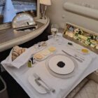 Regierung droht Streit über Abgabe für Luxusflugreisen