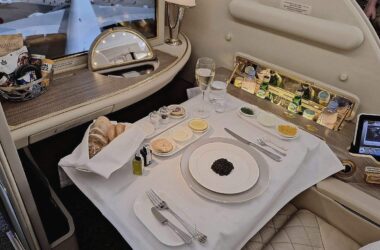 Regierung droht Streit über Abgabe für Luxusflugreisen