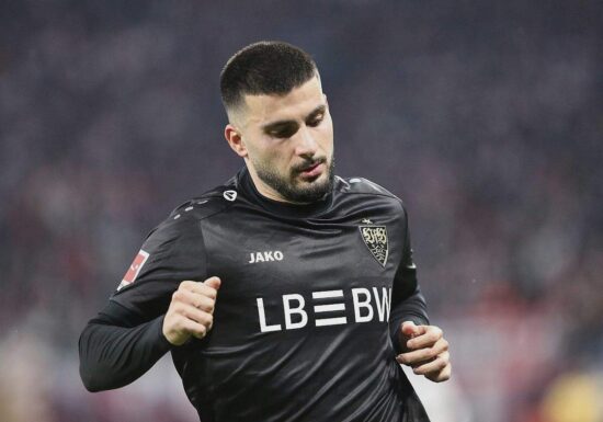 1. Bundesliga: Stuttgart dreht Spiel gegen Augsburg spät