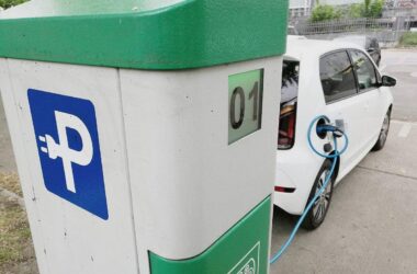 Verkehrsminister erwägt "Social Leasing" für E-Autos