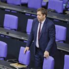 Klingbeil kritisiert Spekulationen über Minderheitsregierung